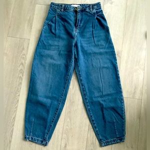 Zara Barrel/Balloon Jeans